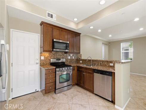 15247 Cambridge Street, Tustin, CA