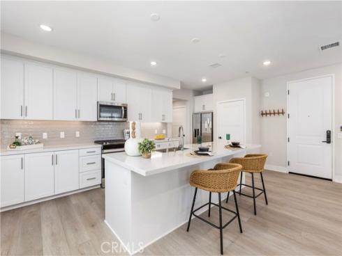 16175 Dawn 202 , Tustin, CA