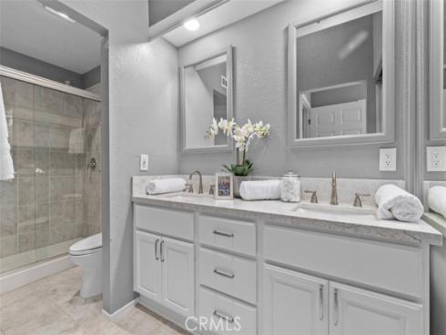 13595 Banyon , Tustin, CA