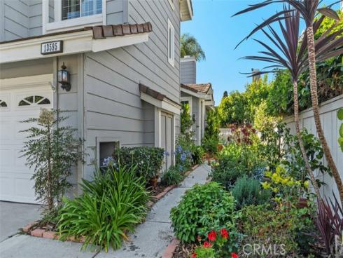 13595 Banyon , Tustin, CA