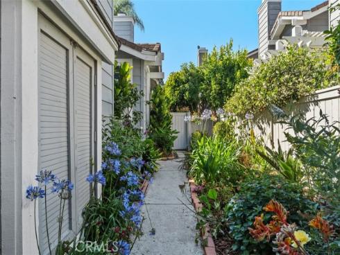 13595 Banyon , Tustin, CA