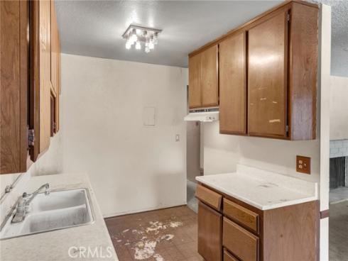 17574 Vandenberg 11 , Tustin, CA