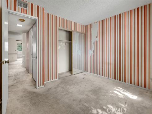 17574 Vandenberg 11 , Tustin, CA