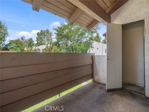 17574 Vandenberg 11 , Tustin, CA