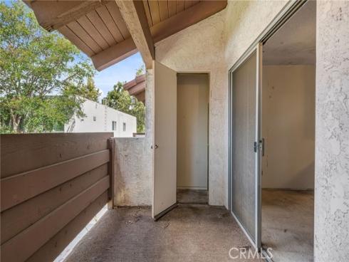 17574 Vandenberg 11 , Tustin, CA