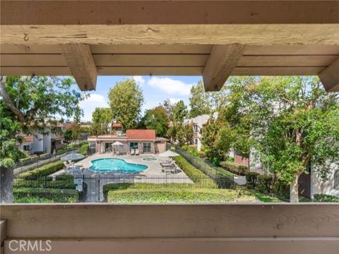 17574 Vandenberg 11 , Tustin, CA