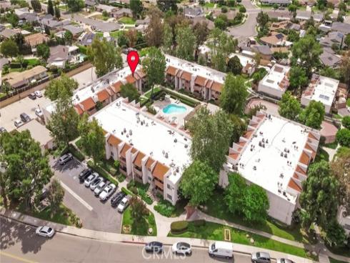 17574 Vandenberg 11 , Tustin, CA