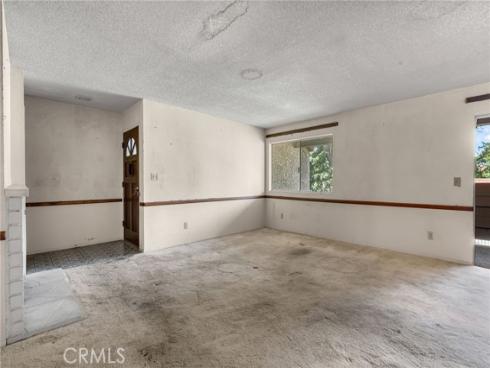 17574 Vandenberg 11 , Tustin, CA