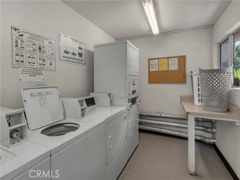 17574 Vandenberg 11 , Tustin, CA