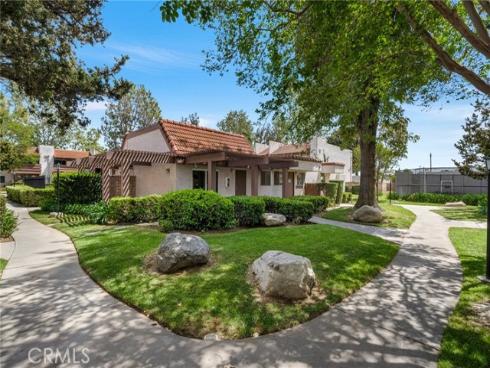 17574  Vandenberg  11 , Tustin, CA