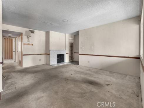 17574 Vandenberg 11 , Tustin, CA