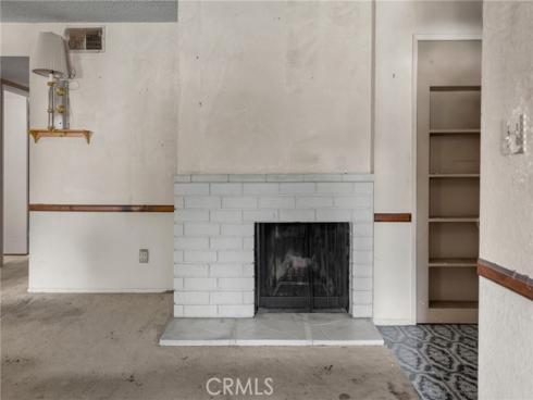 17574 Vandenberg 11 , Tustin, CA