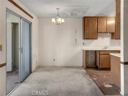 17574 Vandenberg 11 , Tustin, CA