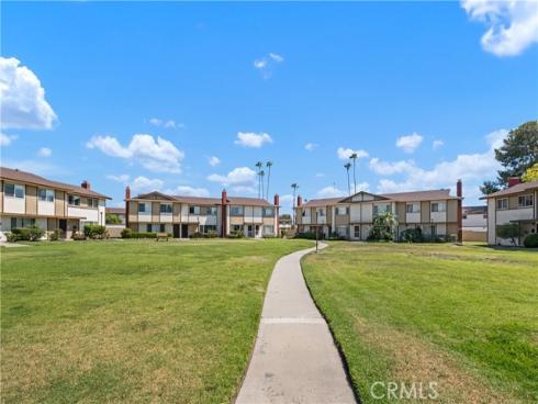 1722  Mitchell  172 , Tustin, CA