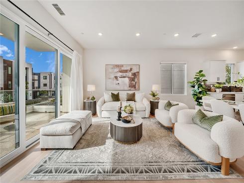 16158 Veterans Way , Tustin, CA