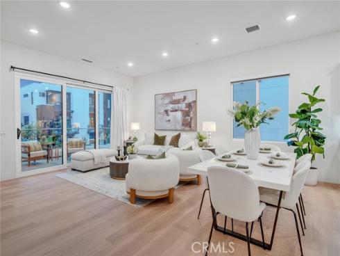 16158 Veterans Way , Tustin, CA