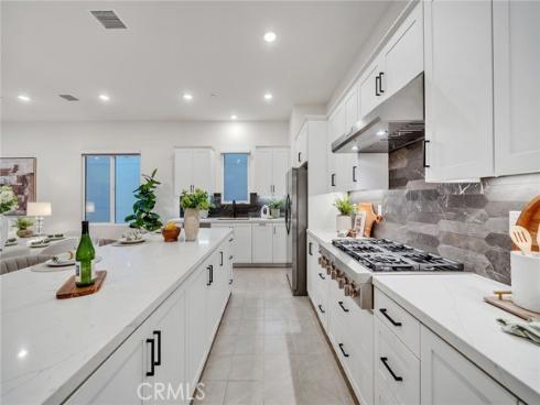 16158 Veterans Way , Tustin, CA