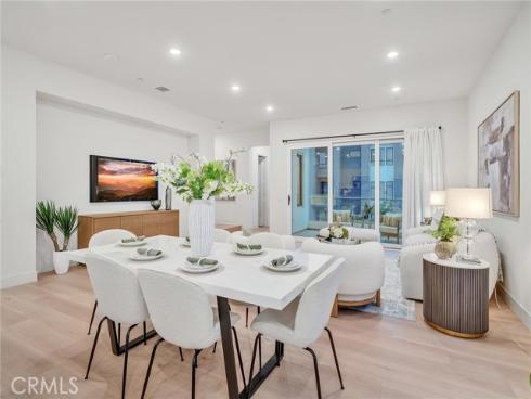 16158 Veterans Way , Tustin, CA