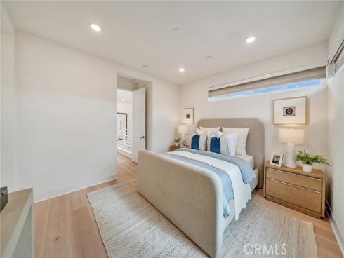 16158 Veterans Way , Tustin, CA