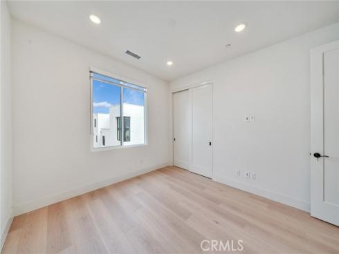 16158 Veterans Way , Tustin, CA