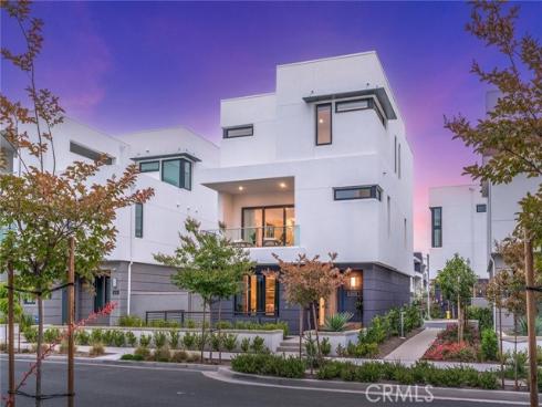 16158 Veterans Way , Tustin, CA