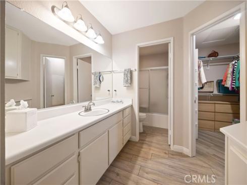 2800 Keller 239 , Tustin, CA