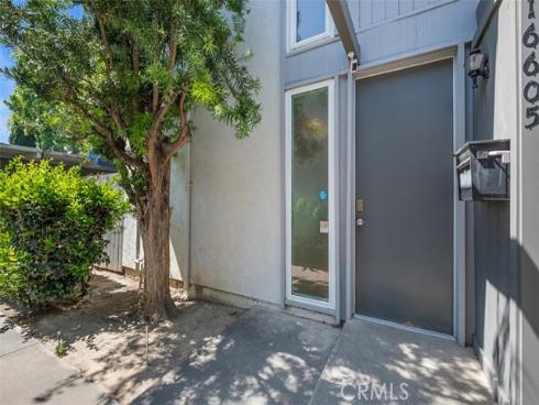 16605 Townhouse , Tustin, CA