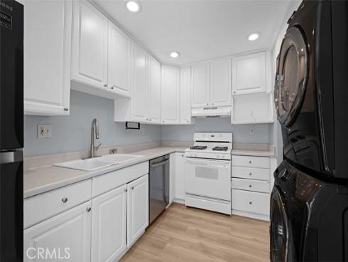 16605 Townhouse , Tustin, CA