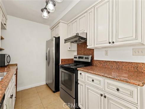 14802 Newport 12C Avenue, Tustin, CA