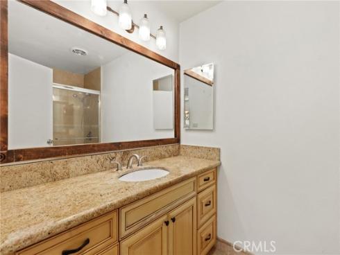 14802 Newport 12C Avenue, Tustin, CA