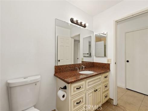 14802 Newport 12C Avenue, Tustin, CA
