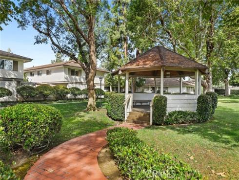 14802 Newport 12C Avenue, Tustin, CA