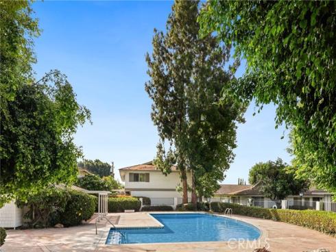 14802 Newport 12C Avenue, Tustin, CA