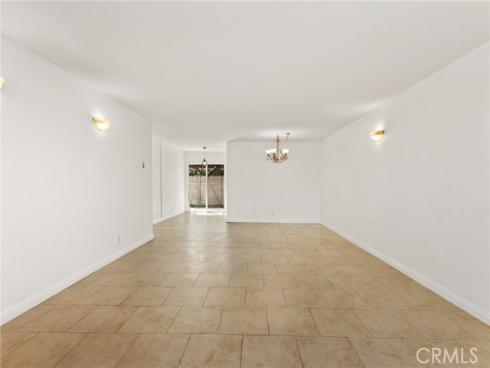 14802 Newport 12C Avenue, Tustin, CA