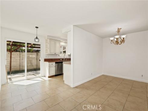 14802 Newport 12C Avenue, Tustin, CA