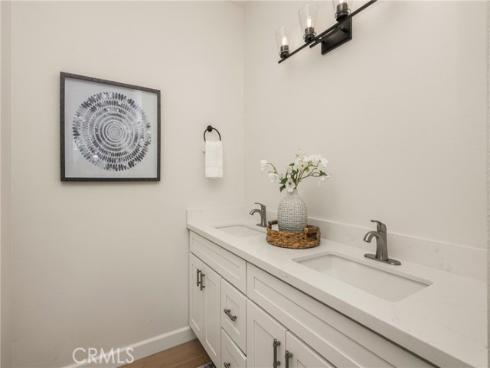 2960  Champion  2301  Way, Tustin, CA