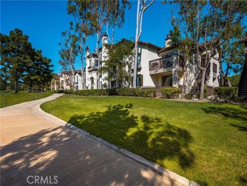 2960  Champion  2301  Way, Tustin, CA
