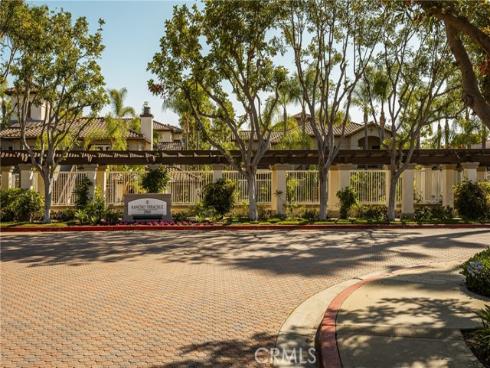 2960  Champion  2301  Way, Tustin, CA