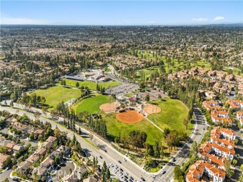 2894 Player Ln , Tustin, CA