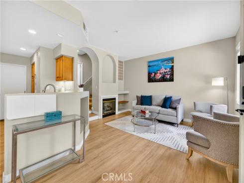 2329 Sunningdale , Tustin, CA