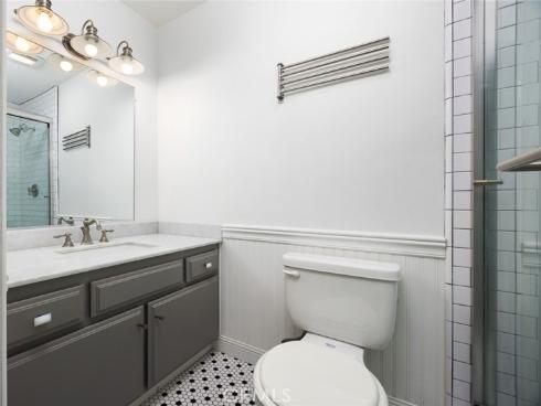 17962 Irvine Boulevard, Tustin, CA