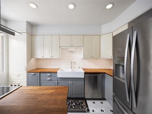 17962 Irvine Boulevard, Tustin, CA