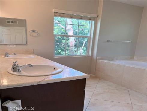 15231 Calverton , Tustin, CA
