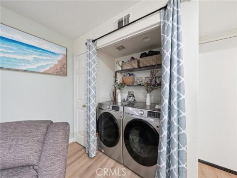 2856  Ballesteros   Lane, Tustin, CA