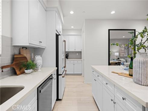 207 Essex Court, Tustin, CA