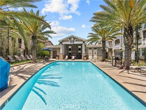 207 Essex Court, Tustin, CA