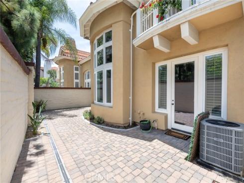 2493 Tequestra , Tustin, CA