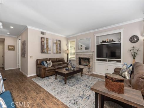 2573 Newman , Tustin, CA