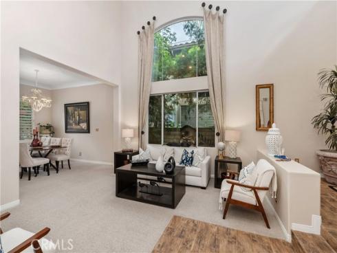 2573 Newman , Tustin, CA