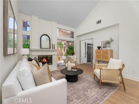 13367 Calle Antequera , Tustin, CA
